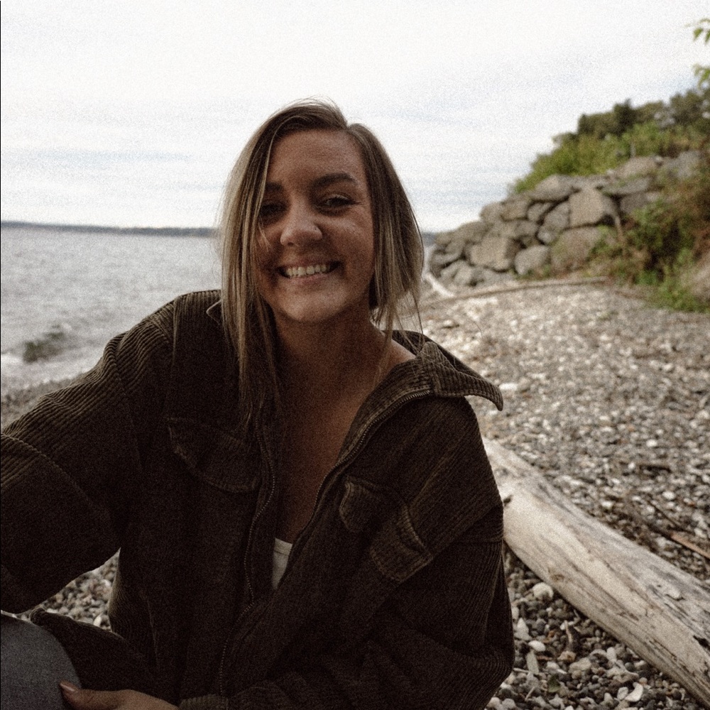 Meet your Posher, Elizabeth